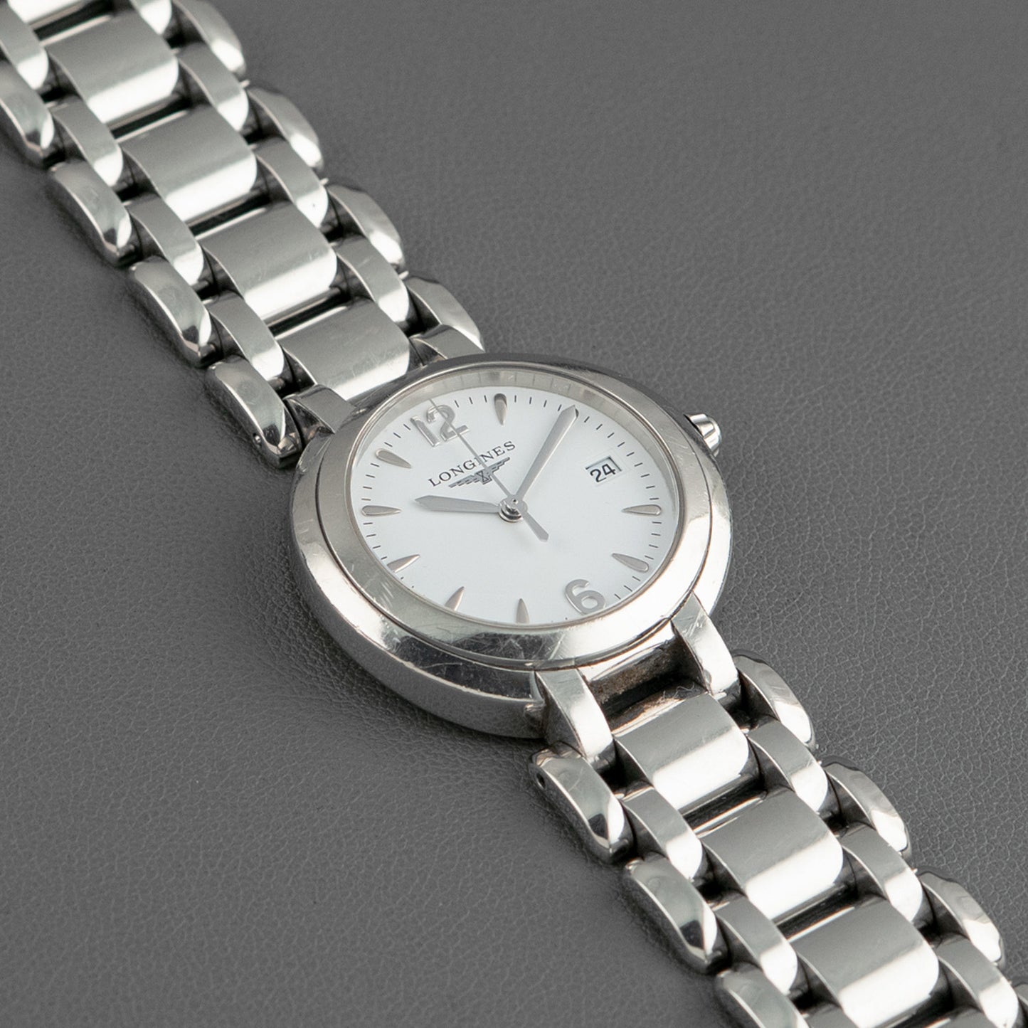 Longines PrimaLuna Quartz White Dial Date 26mm
