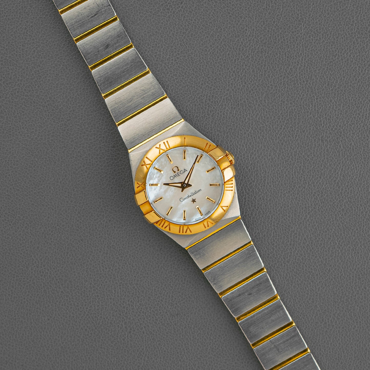 Omega Constellation Quartz Two-Tone Mother of Pearl Dial 24mm