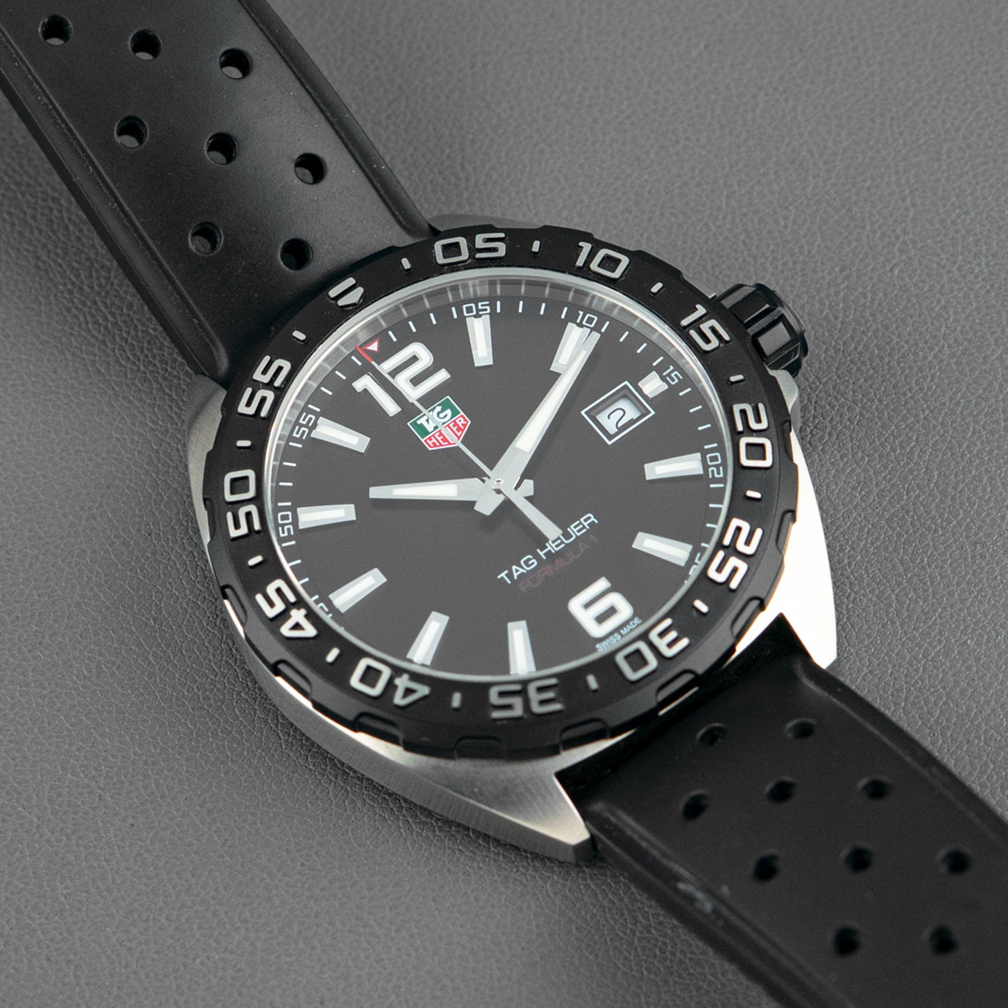 TAG Heuer Formula 1 Quartz Black Dial 41mm