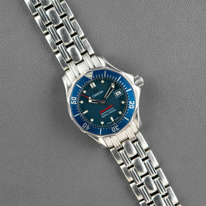 Omega Seamaster Diver 300M Ladies Blue Dial 28mm