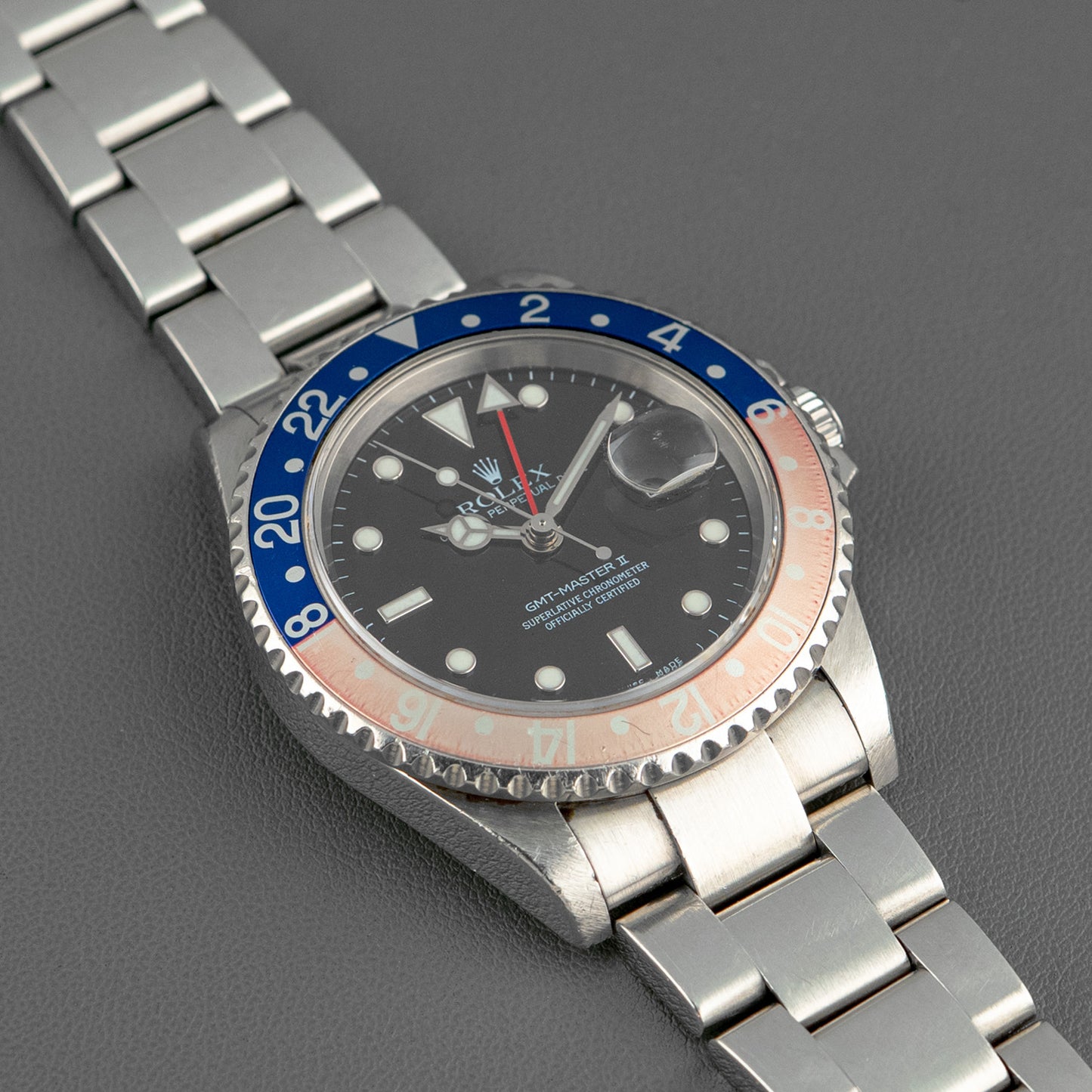 Rolex GMT-Master II 16710 Pepsi Bezel Black Dial 40mm
