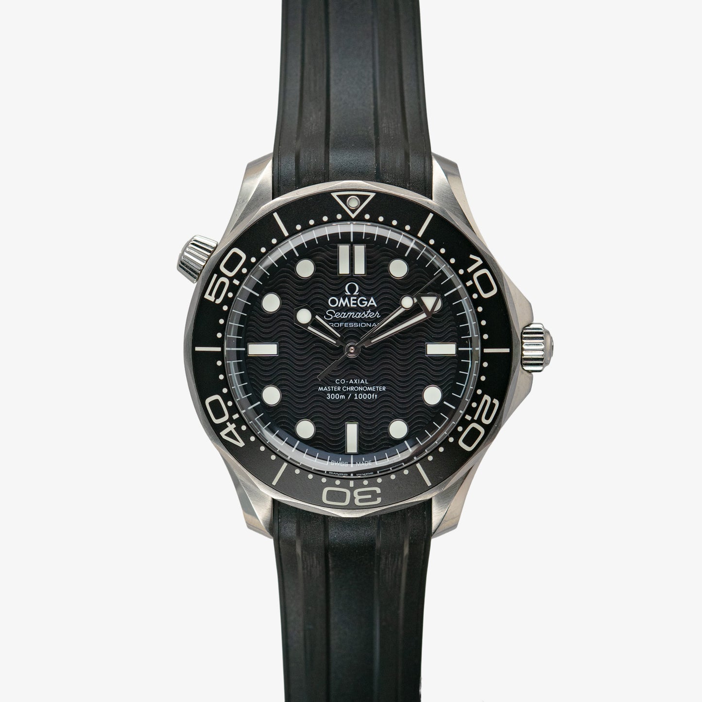 Omega Seamaster Diver 300M Black Dial Rubber 42mm