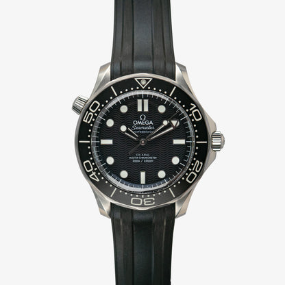 Omega Seamaster Diver 300M Black Dial Rubber 42mm