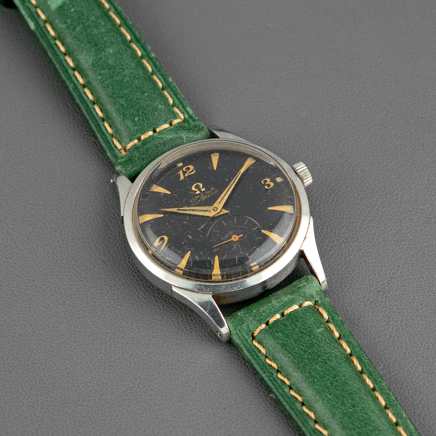 Omega Automatic 2635 Black Gilt Dial Vintage 33mm