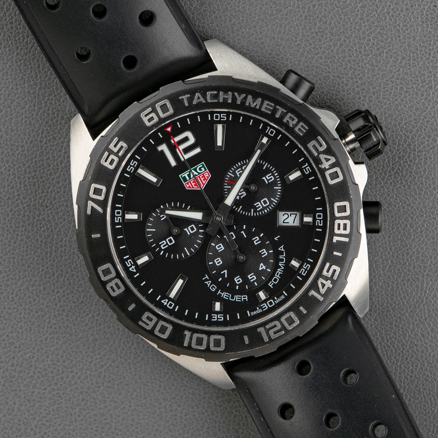TAG Heuer Formula 1 Chronograph Black Dial Rubber 43mm
