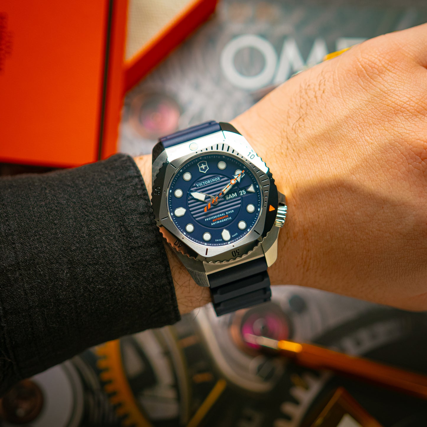 Victorinox Dive Pro Automatic Antimagnetic Blue Dial 43mm