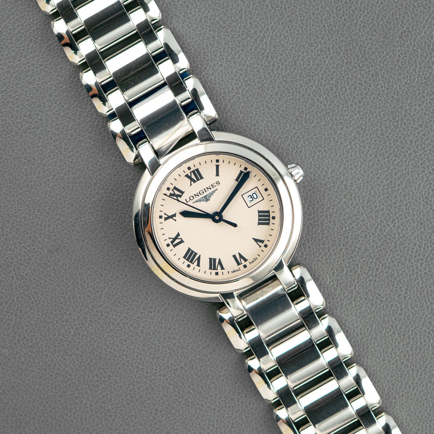 Longines PrimaLuna Quartz Silver Dial Date 30mm