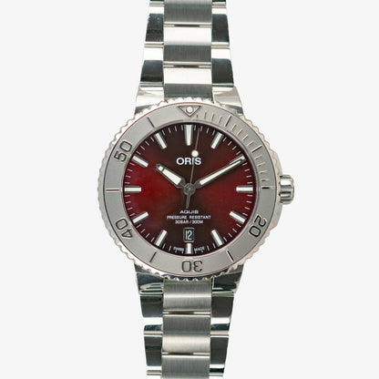 Oris Aquis Date 300M Cherry Red Dial Steel 41.5mm