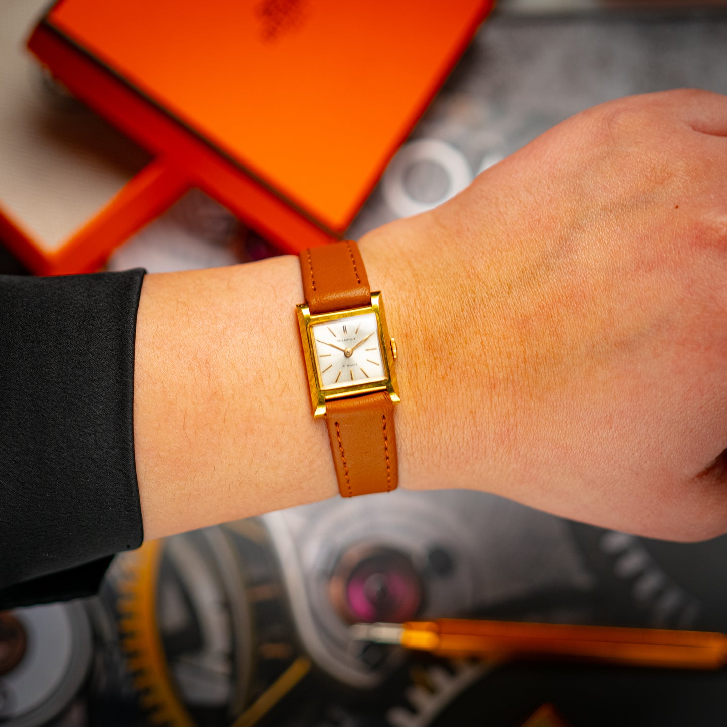 Delbana Tank Vintage Lady Gold 18k Silver Dial 18mm