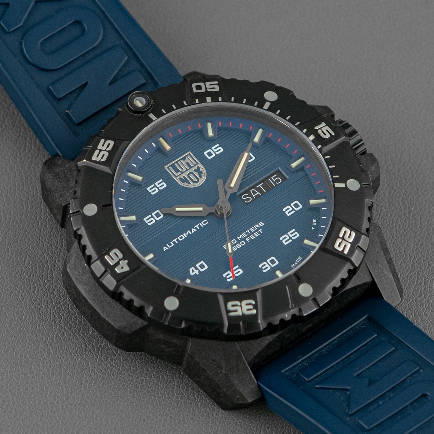 Luminox Master Carbon Automatic Blue Rubber 45mm