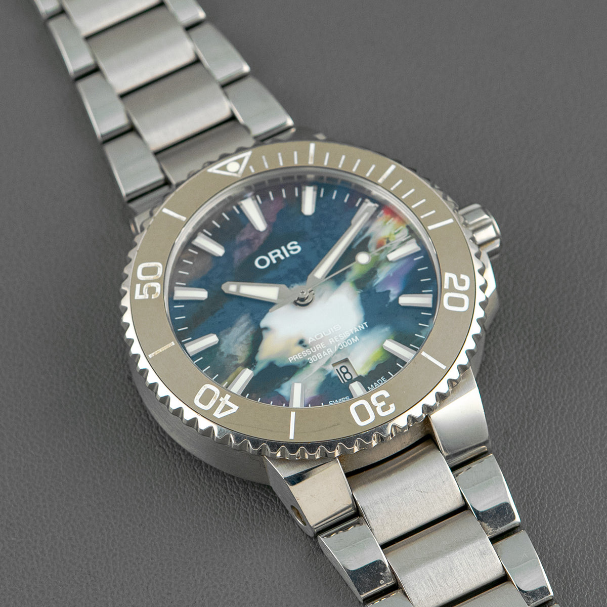 Oris Aquis Date Upcycle Multicolor Dial 41.5mm