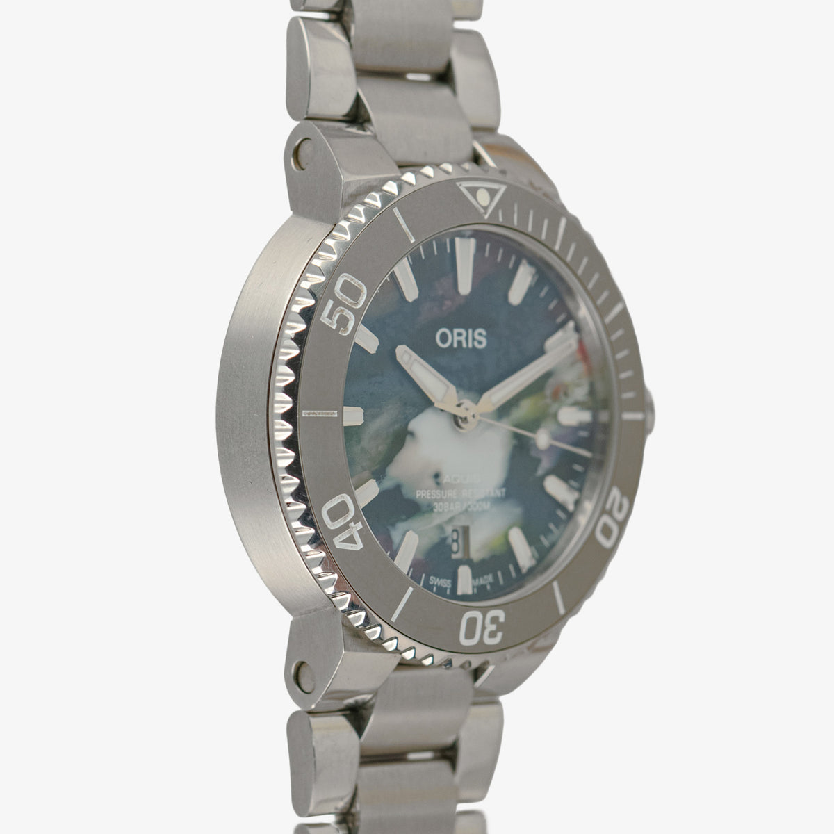 Oris Aquis Date Upcycle Multicolor Dial 41.5mm