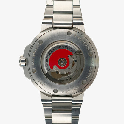 Oris Aquis Date Upcycle Multicolor Dial 41.5mm
