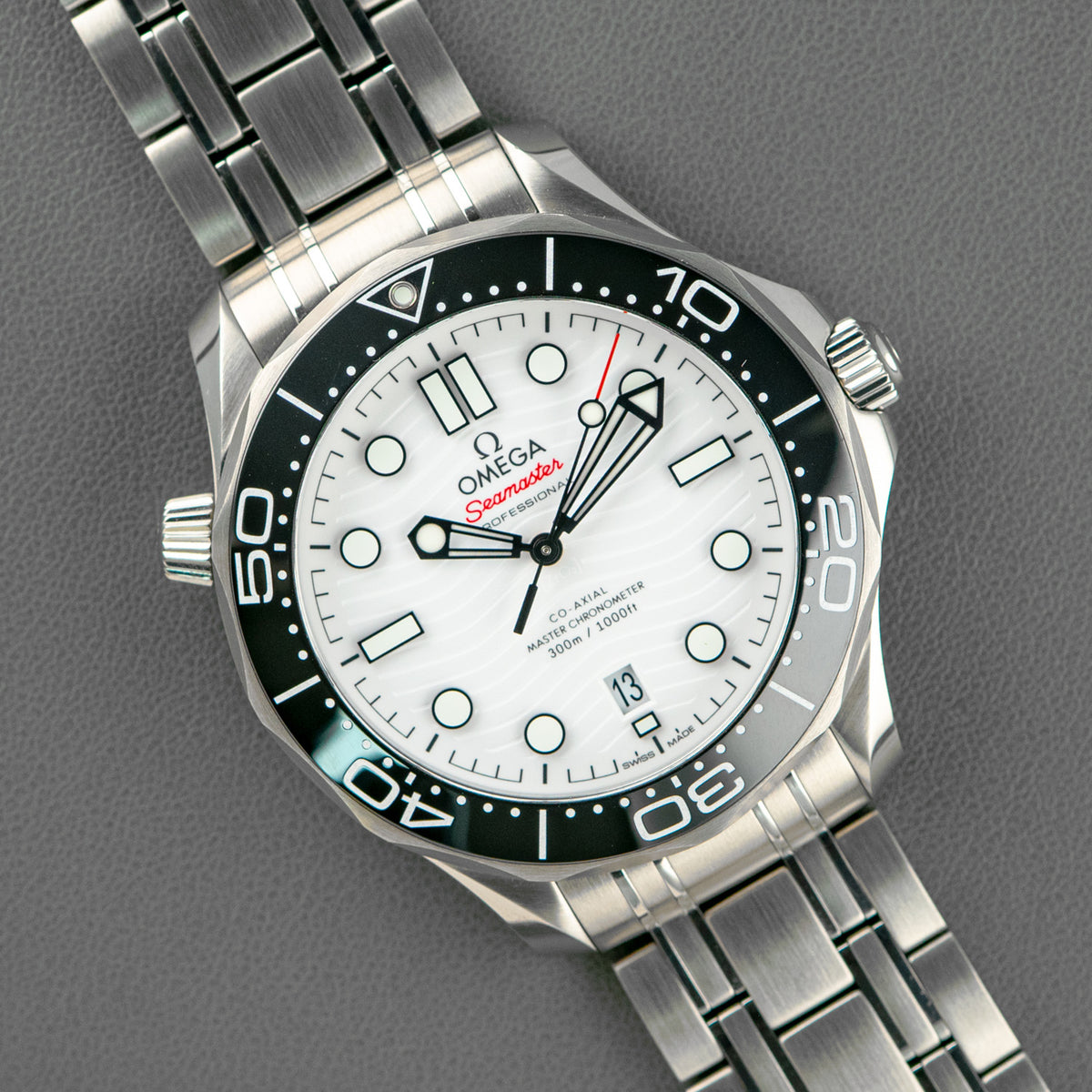 Omega Seamaster Diver 300M Co-Axial White Dial 42mm