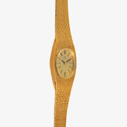 Ebel Vintage Oval Dial Yellow Gold Hand-Wind 15mm