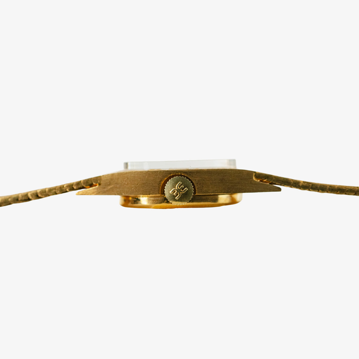 Ebel Vintage Oval Dial Yellow Gold Hand-Wind 15mm