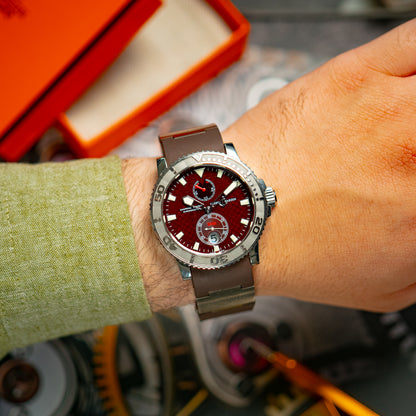 Ulysse Nardin Maxi Marine Diver Automatic Brown Dial 42.7mm