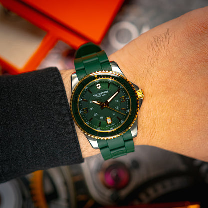 Victorinox Maverick Large 242008 Two-Tone Green Dial 43mm