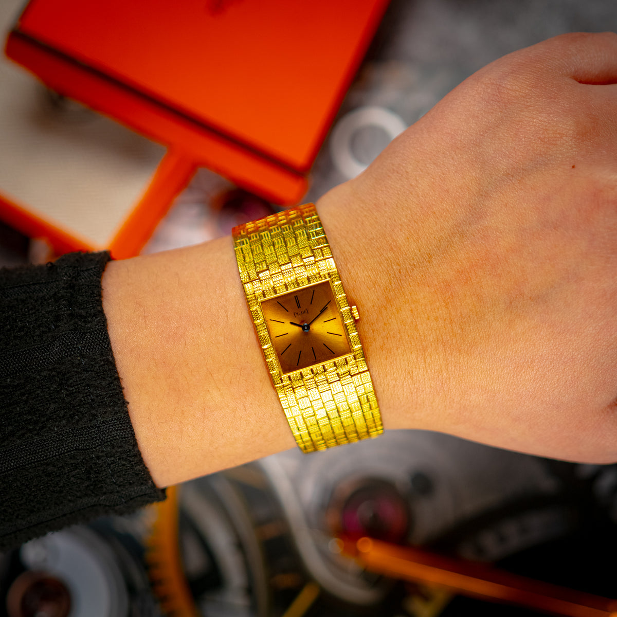 Piaget Polo 9131H5 Square Yellow Gold Vintage 23mm